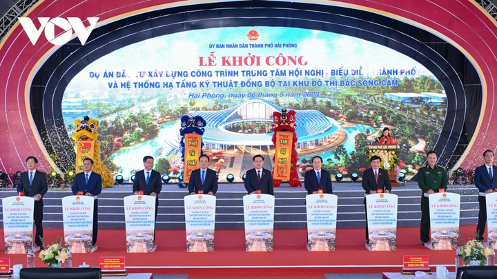 Chủ tịch Quốc hội: 'Nhiều khi lãng phí còn nhiều hơn cả tham nhũng' - 5