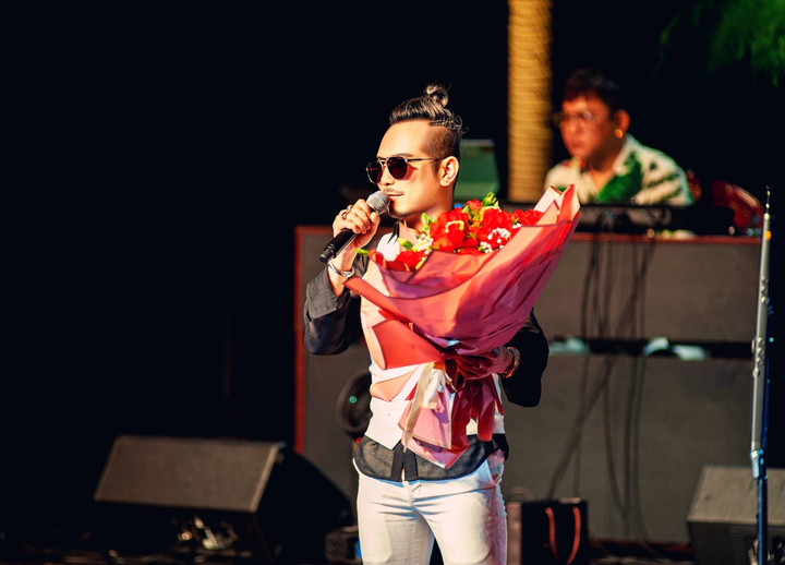 Jimmii Nguyễn xúc động trong đêm nhạc tái ngộ khán giả Hải Phòng - 2