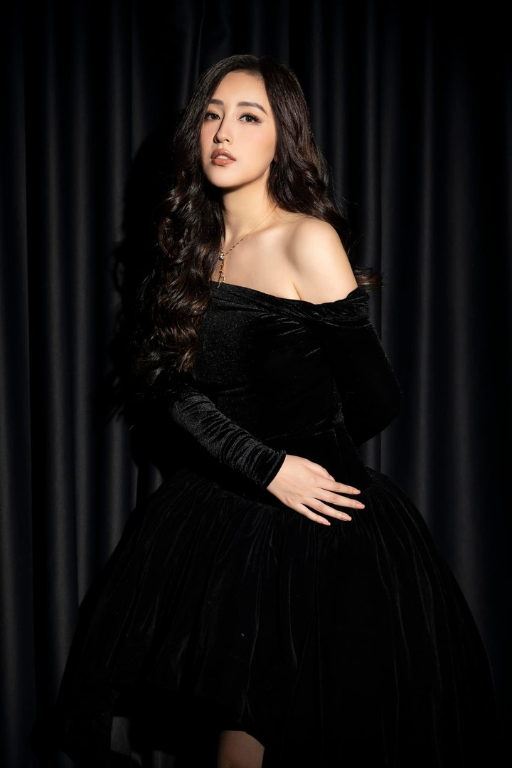 'Hoa hậu giàu nhất showbiz Việt', từng đóng vai gái nghiện là ai? - 4