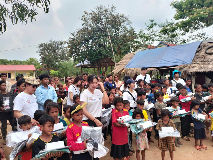 Ngắm nhan sắc kiều diễm của nữ hoàng billiards Campuchia gây sốt SEA Games 32 - 9