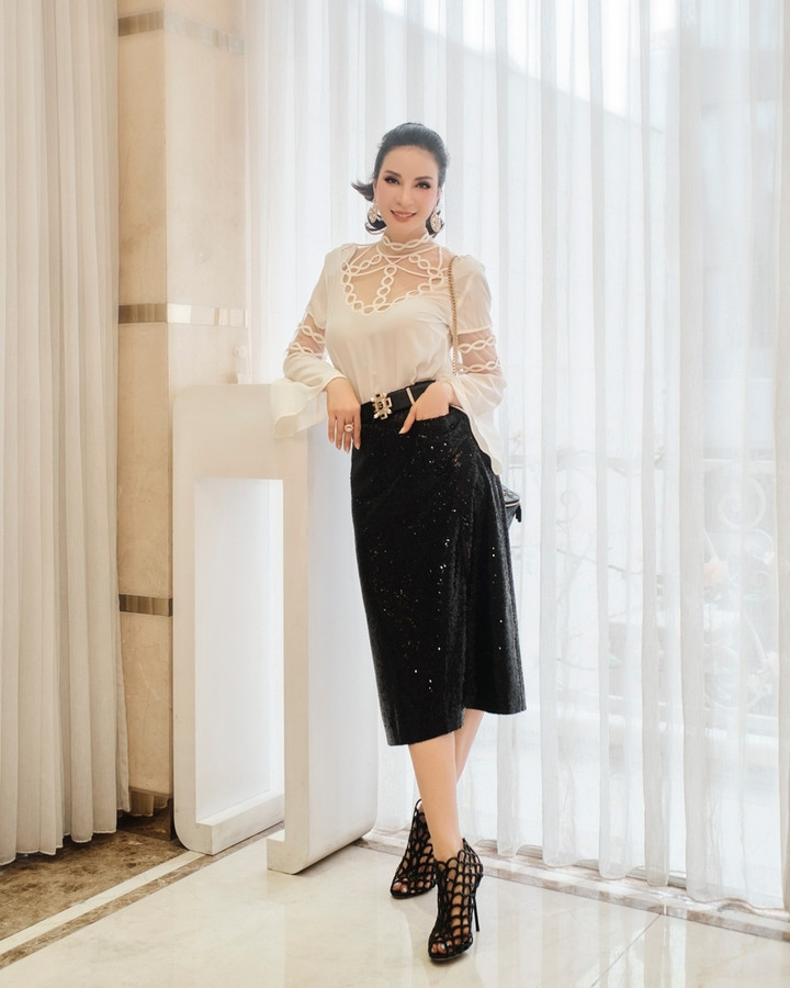 ‘Nữ hoàng ảnh lịch’ Thanh Mai mạnh tay sắm hàng hiệu khi quay TikTok - 1