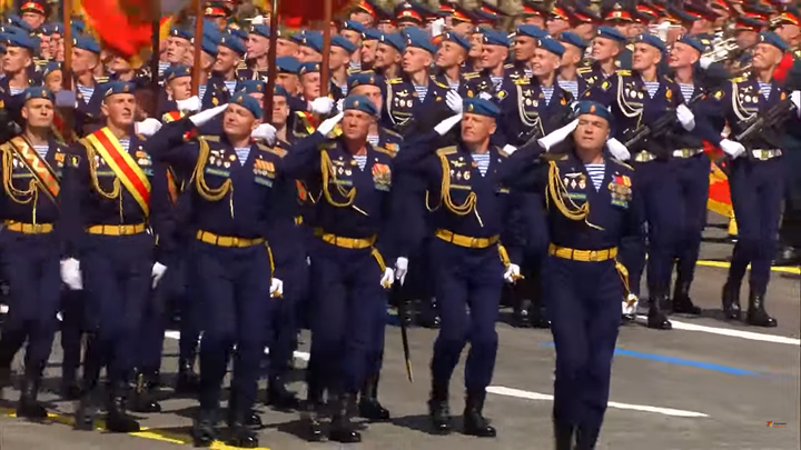 Toàn cảnh Lễ duyệt binh Ngày Chiến thắng phát xít 9/5 của Nga - 19