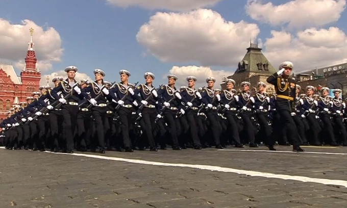 Toàn cảnh Lễ duyệt binh Ngày Chiến thắng phát xít 9/5 của Nga - 13