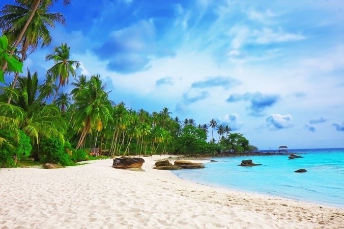 7 bãi biển thơ mộng nhất Phú Quốc đang chờ bạn khám phá - 3
