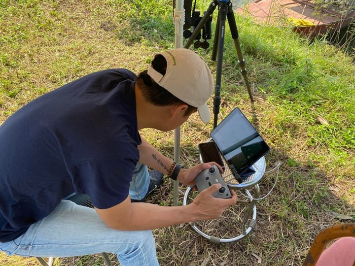 Dốc sức tìm thêm rùa Hoàn Kiếm ở hồ Đồng Mô - 1