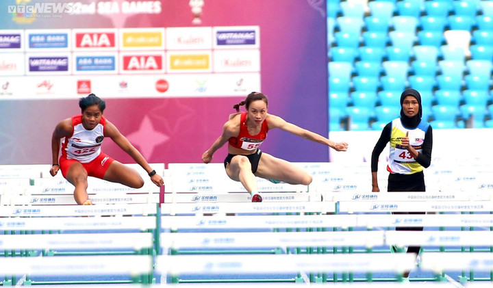 Nhanh hơn đồng đội 1 chớp mắt, Mỹ Tiên oà khóc khi giành HCV SEA Games 32 - 1