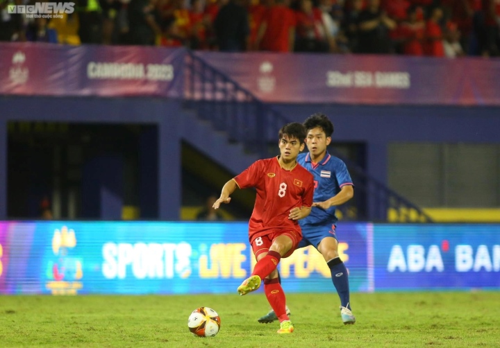 Trực tiếp bóng đá U22 Việt Nam 1-1 U22 Thái Lan: Nhật Nam ghi bàn - 4