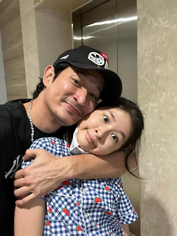 Sao Việt 13/5: Hồng Nhung trẻ trung với tóc hai bên, Mr Đàm tới thăm NS Mạc Can - 7