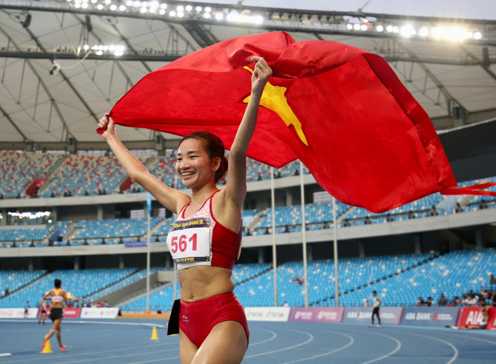Trực tiếp SEA Games 32 hôm nay 12/5: Nguyễn Thị Oanh chinh phục 10.000m - 2