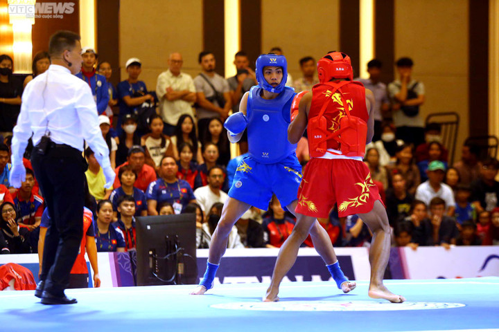 Trực tiếp SEA Games 32 hôm nay 12/5: Nguyễn Thị Oanh chinh phục 10.000m - 4