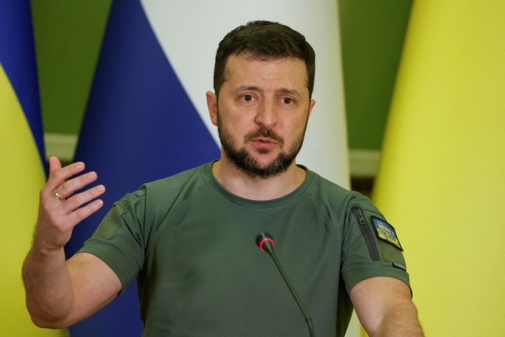 Tổng thống Zelensky: Ukraine cần thêm thời gian để phản công - 1