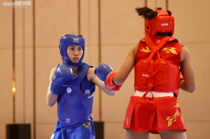 Trực tiếp SEA Games 32 hôm nay 12/5: Nguyễn Thị Oanh chinh phục 10.000m - 7