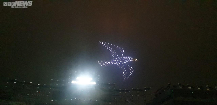 Hải Phòng: Đặc sắc màn trình diễn máy bay không người lái ở Lễ hội Hoa Phượng Đỏ - 2