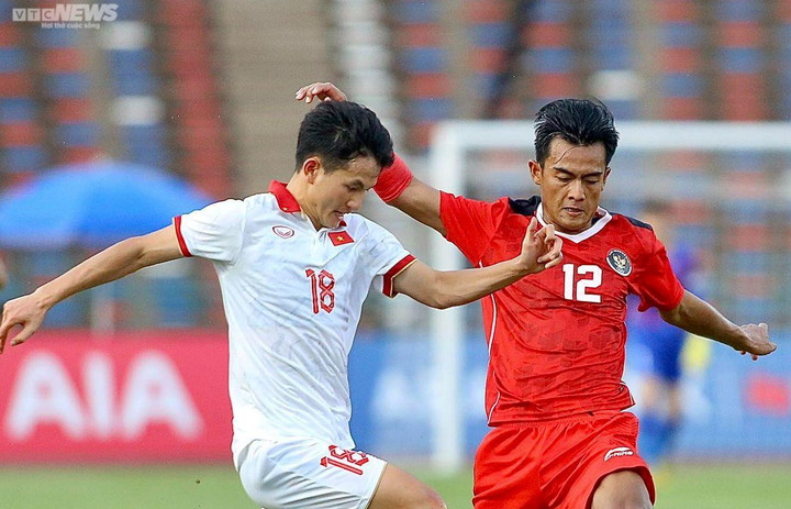 Cổ động viên chê hàng thủ U22 Việt Nam vỡ nát, đòi HLV Troussier từ chức - 2