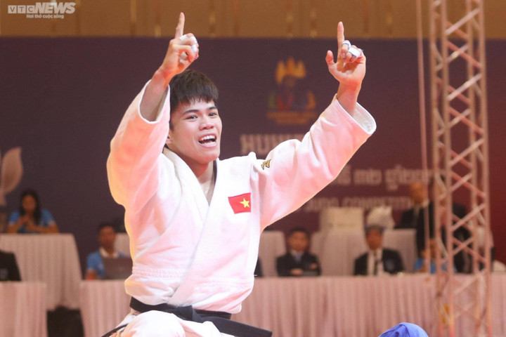 Trực tiếp SEA Games 32 hôm nay 14/5: Chung kết bóng chuyền Việt Nam vs Thái Lan - 6