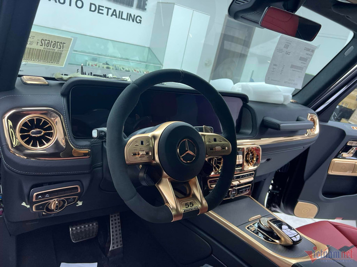 Đại gia Hà Nội chi 700 triệu đồng dát vàng Mercedes G63 mới mua - 3