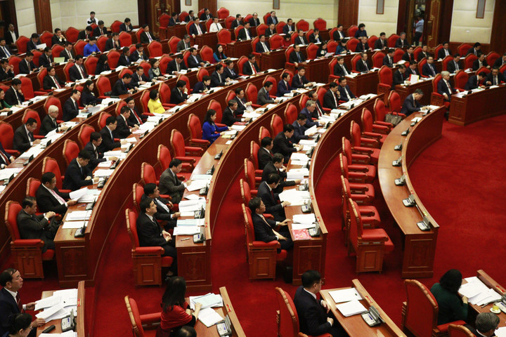 Ảnh: Tổng Bí thư chủ trì Hội nghị giữa nhiệm kỳ Ban Chấp hành TƯ Đảng khóa XIII - 7