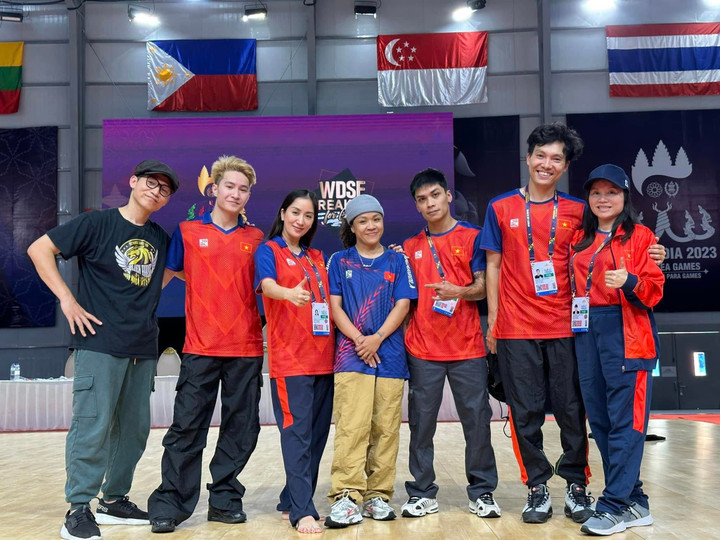 Trưởng nhóm Big Toe đồng hành cùng đoàn Breaking VN tranh tài tại SEA Games 32 - 1