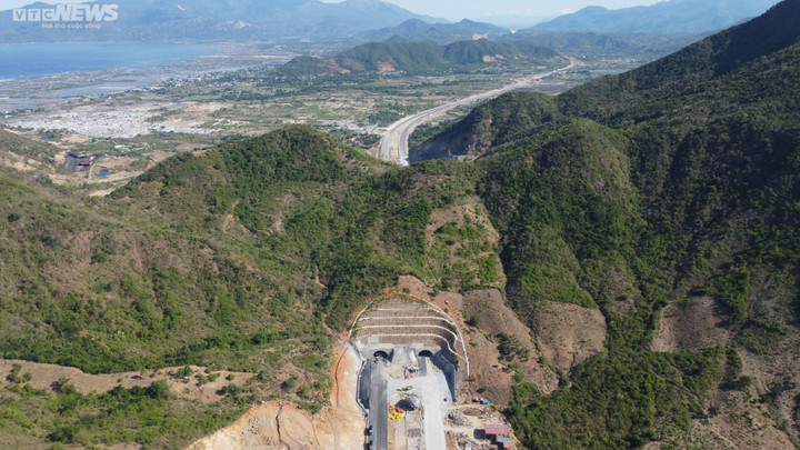 Cận cảnh cao tốc Nha Trang - Cam Lâm trước ngày thông xe - 6