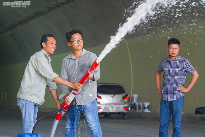 Cận cảnh cao tốc Nha Trang - Cam Lâm trước ngày thông xe - 3