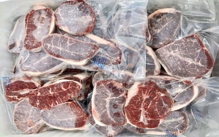 Bí quyết giữ thịt không bị dính vào túi khi để trong tủ lạnh - 1