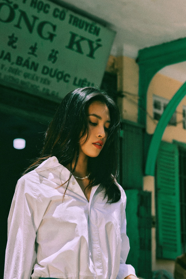 'Mỹ nhân ngàn năm có một' khoe sắc trong bộ ảnh mang phong cách thập niên 90 - 6