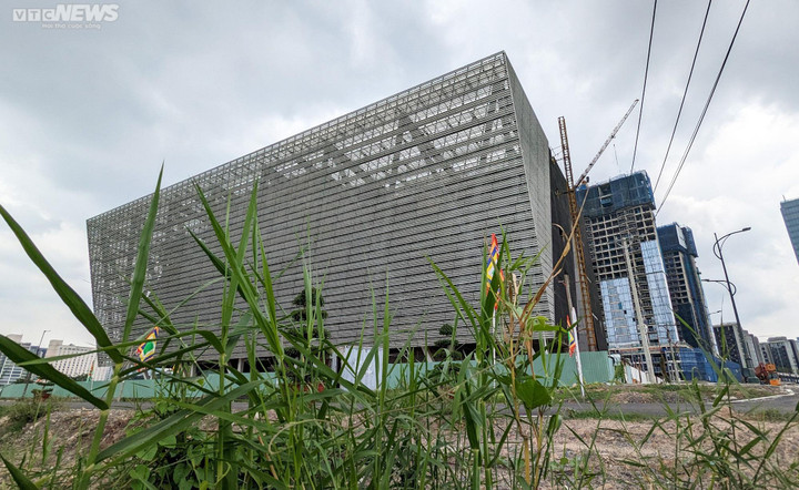 Cận cảnh trung tâm triển lãm 800 tỷ đồng ở TP.HCM xây cả thập kỷ chưa xong - 7
