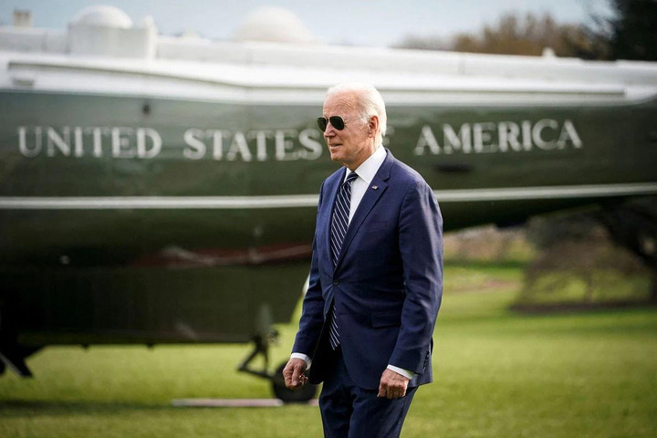 Tổng thống Mỹ Joe Biden cắt ngắn chuyến công du nước ngoài - 1