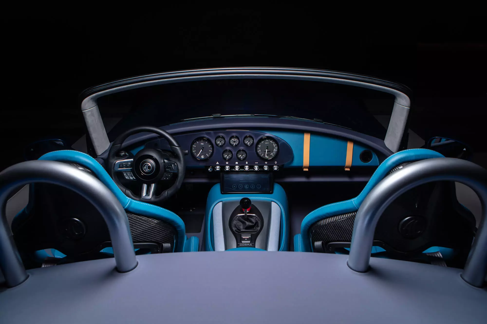 Chi tiết AC Cobra GT Roadster - mẫu xe hoài cổ mạnh 663 mã lực - 16