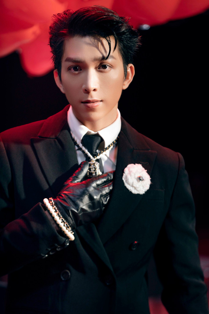 Tăng Phúc tiếp tục kết hợp với 'phù thuỷ tạo hit' Nguyễn Đình Vũ - 2