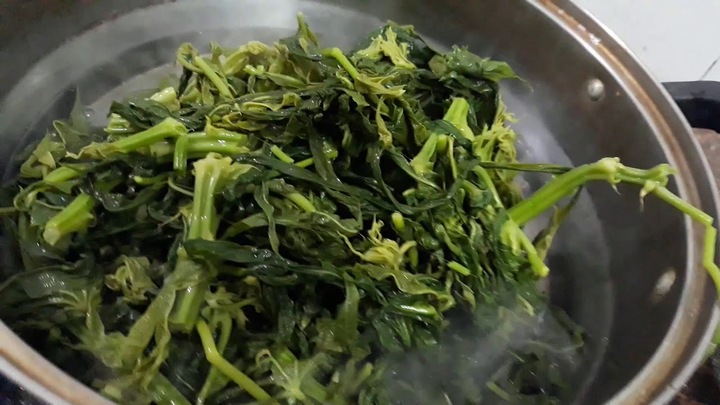 Lá sắn có ăn được không? - 1