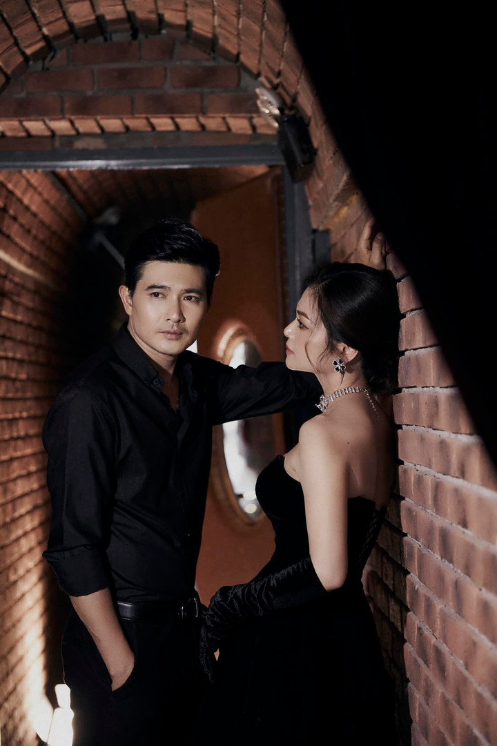 Vợ chồng anh cả 'Gia đình mình vui bất thình lình' khoe nhan sắc đỉnh cao - 7