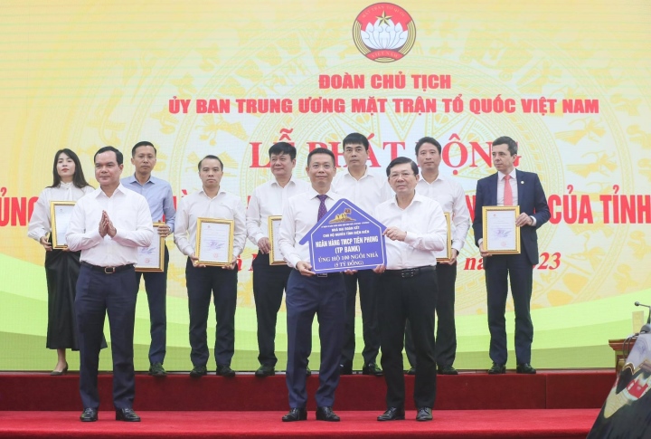 TPBank ủng hộ 5 tỷ đồng xây dựng nhà Đại đoàn kết cho hộ nghèo tỉnh Điện Biên - 1