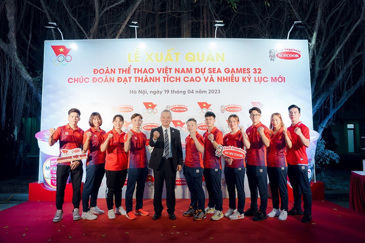 Acecook Việt Nam thưởng nóng cho vận động viên giành huy chương vàng SEA Games - 2