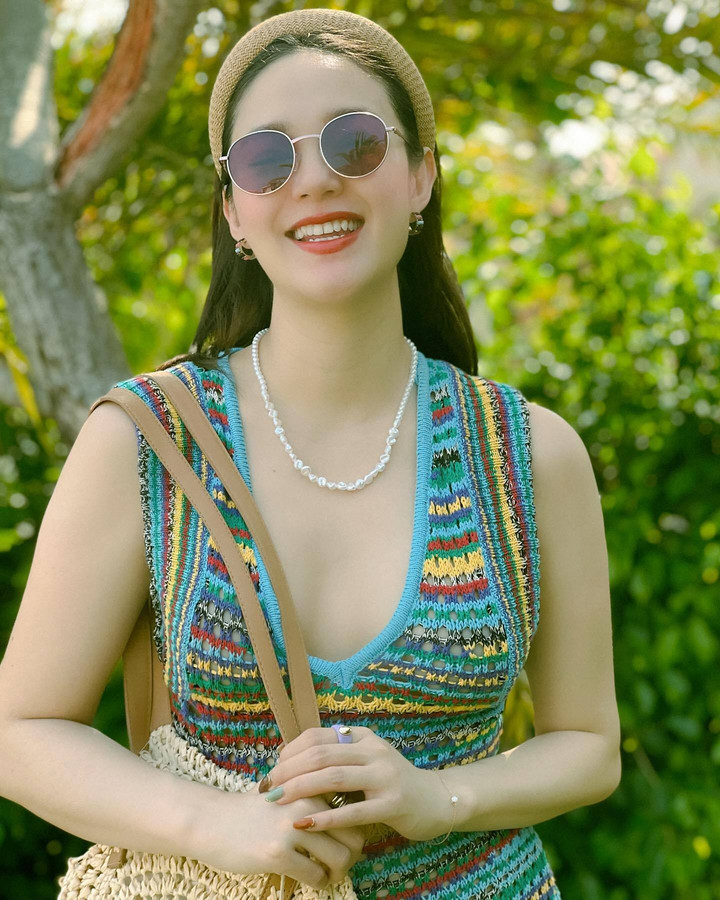 Sao Việt 20/5: Minh Hằng xinh đẹp khi bầu bí, Subeo nhà Hà Hồ cao vượt bố - 1