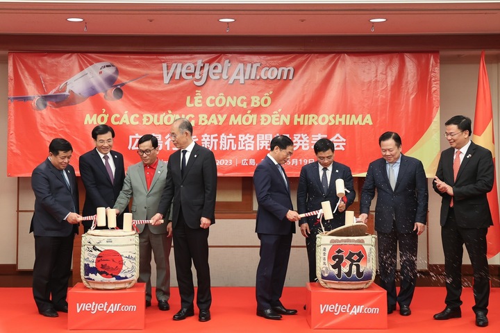 Vietjet công bố đường bay thẳng đầu tiên giữa Việt Nam và Hiroshima - 1