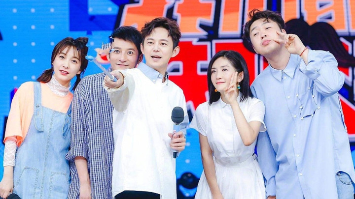 Tạ Na: Nỗ lực trở thành nữ MC hot nhất và chuyện tình 16 năm mặn nồng - 2