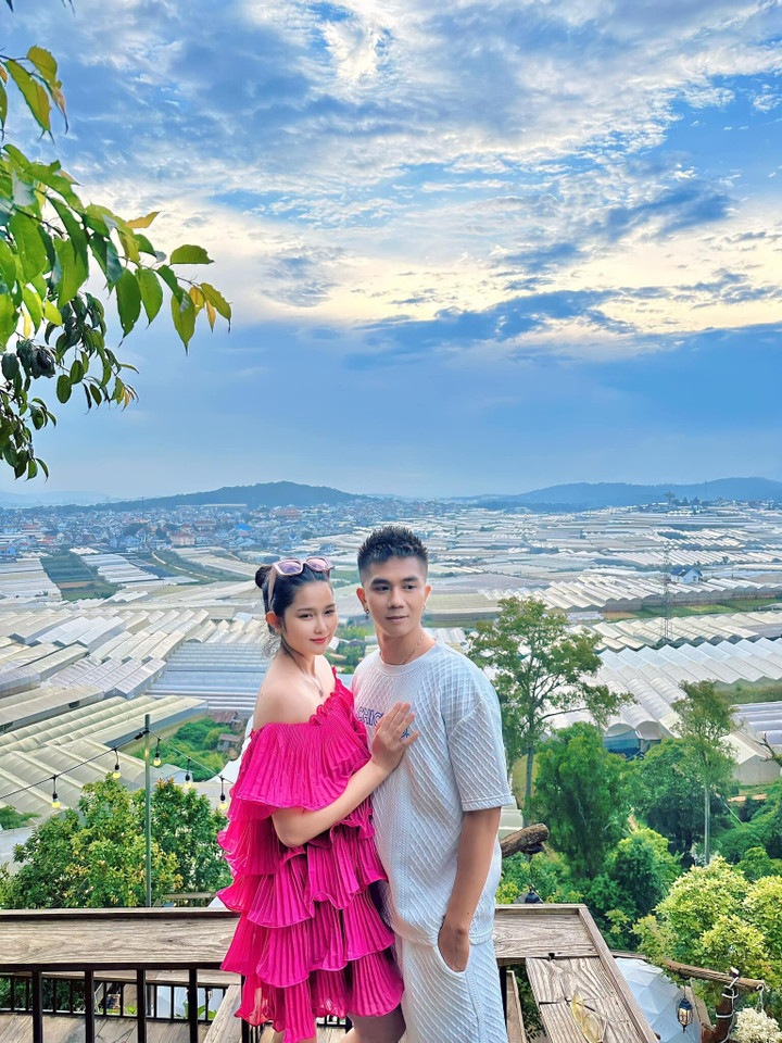 Sao Việt 22/5: Nhã Phương xinh đẹp đón tuổi mới, Lý Hùng đi làm nông dân - 9