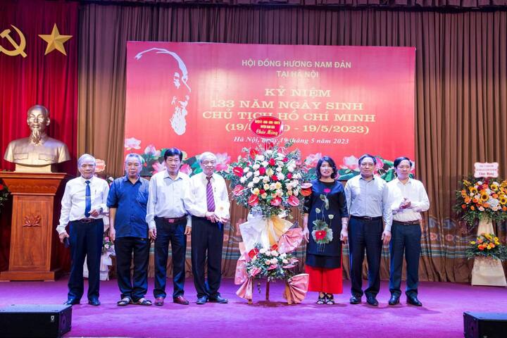 Những người con xứ Nghệ tổ chức nhiều hoạt động tưởng nhớ Bác - 3