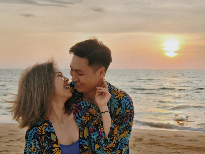 Sao Việt 23/5: Vợ chồng Mạnh Trường tình tứ trên biển, Chí Trung muốn 'Nam tiến' - 3