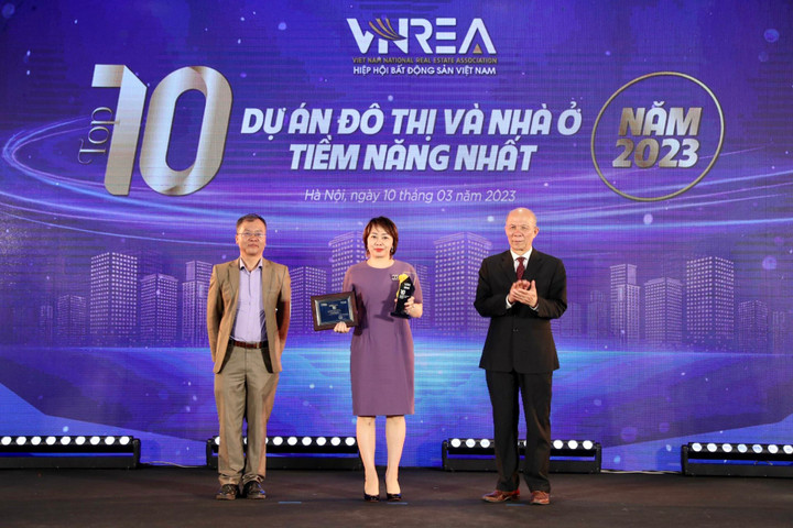 T&T Group được vinh danh Top 10 Nhà phát triển BĐS hàng đầu Việt Nam năm 2022 - 3