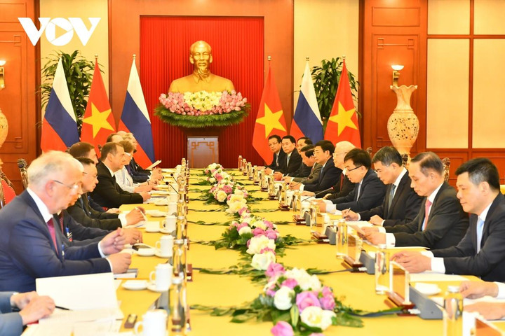 Tổng Bí thư hội đàm với Chủ tịch Đảng Nước Nga Thống nhất Dmitry Medvedev - 4