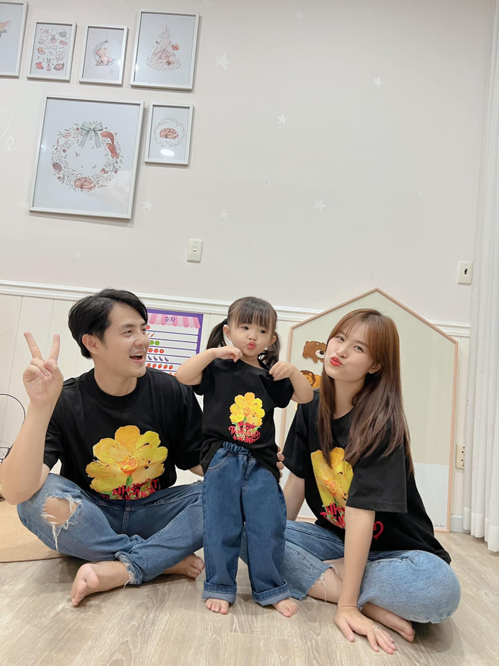 Sao Việt 24/5: Mâu Thuỷ gợi cảm sau 3 tháng sinh, Ngô Thanh Vân tự nhận bụi đời - 8