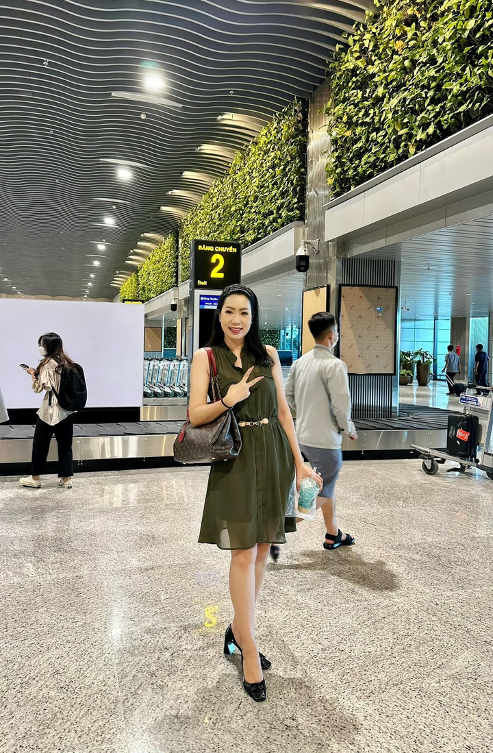 Sao Việt 24/5: Mâu Thuỷ gợi cảm sau 3 tháng sinh, Ngô Thanh Vân tự nhận bụi đời - 4