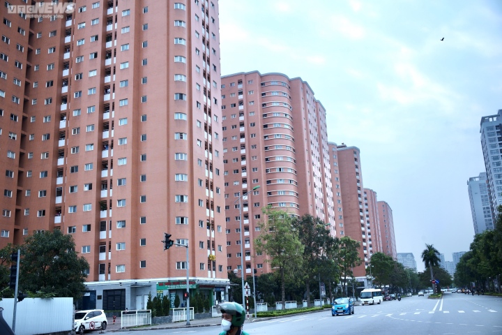 Hết thời tăng 'nóng', giá chung cư ở Hà Nội, TP.HCM dự báo vẫn khó giảm sâu - 1