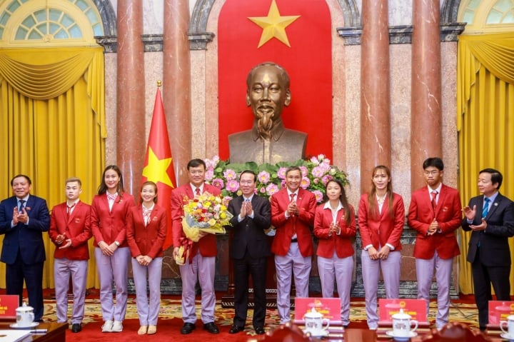 Nguyễn Thị Oanh nhận Huân chương lao động hạng Nhì - 3
