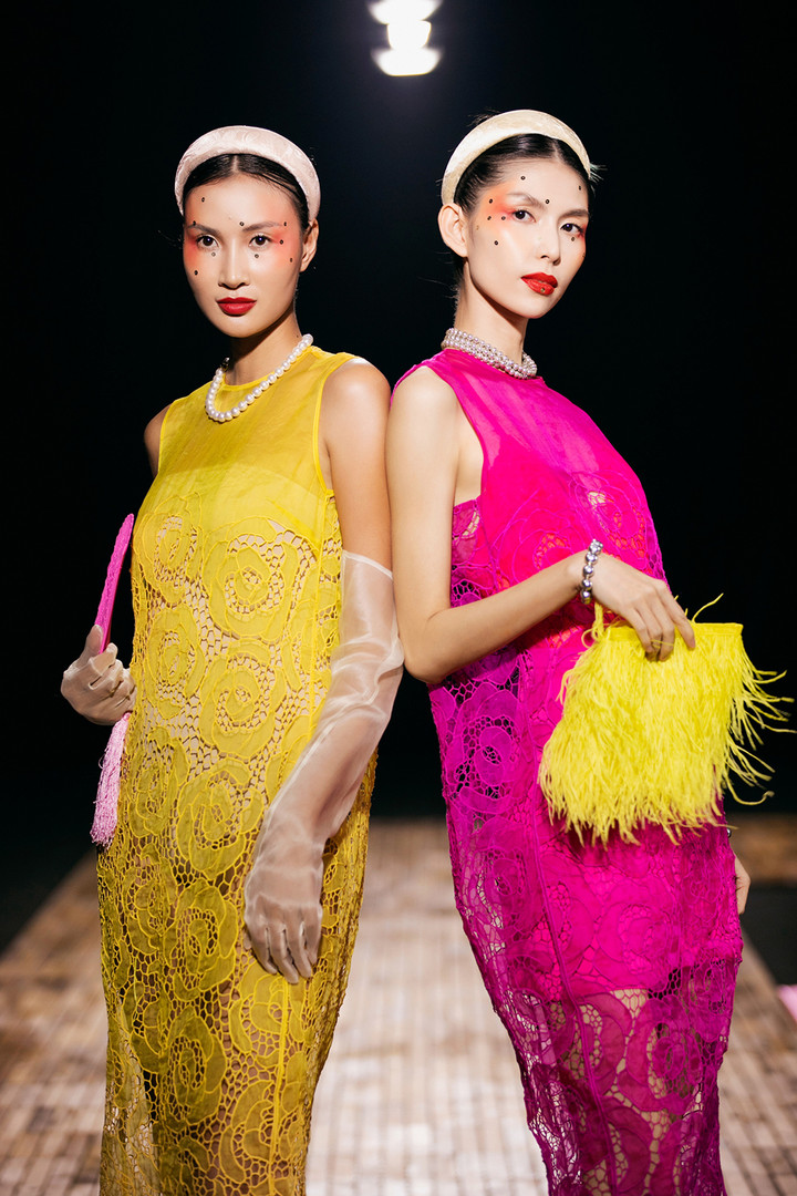 NTK Hà Linh Thư gây ấn tượng với BST lấy cảm hứng từ nghệ thuật Chèo - 8