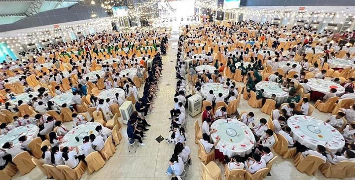 Quảng Ninh: Hiệu trưởng THCS Mạo Khê 2 phân trần về buổi tổng kết 'hoành tráng' - 1