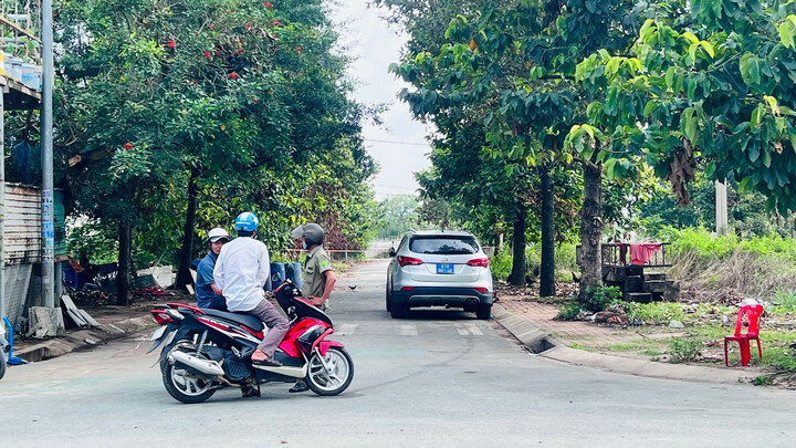 Phát hiện thêm 2 bàn tay trong vali chứa bàn chân người bị đốt cháy - 1