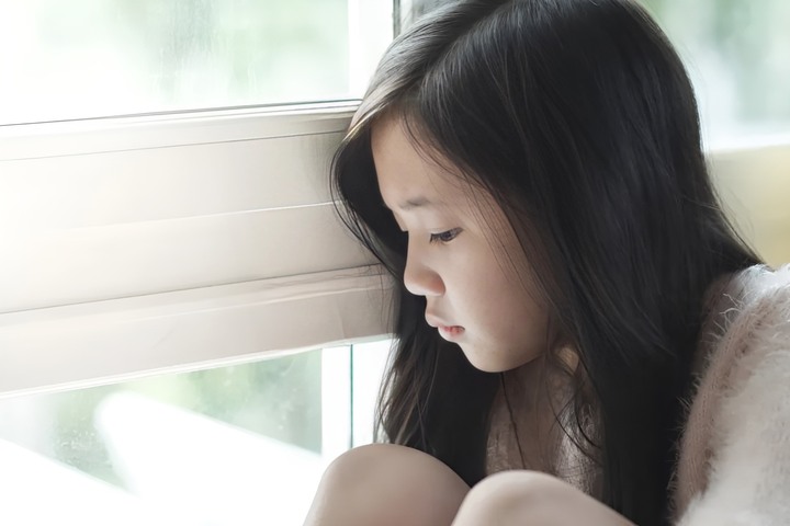 Cha mẹ nên làm gì khi con bị trầm cảm? - Đầu tiên